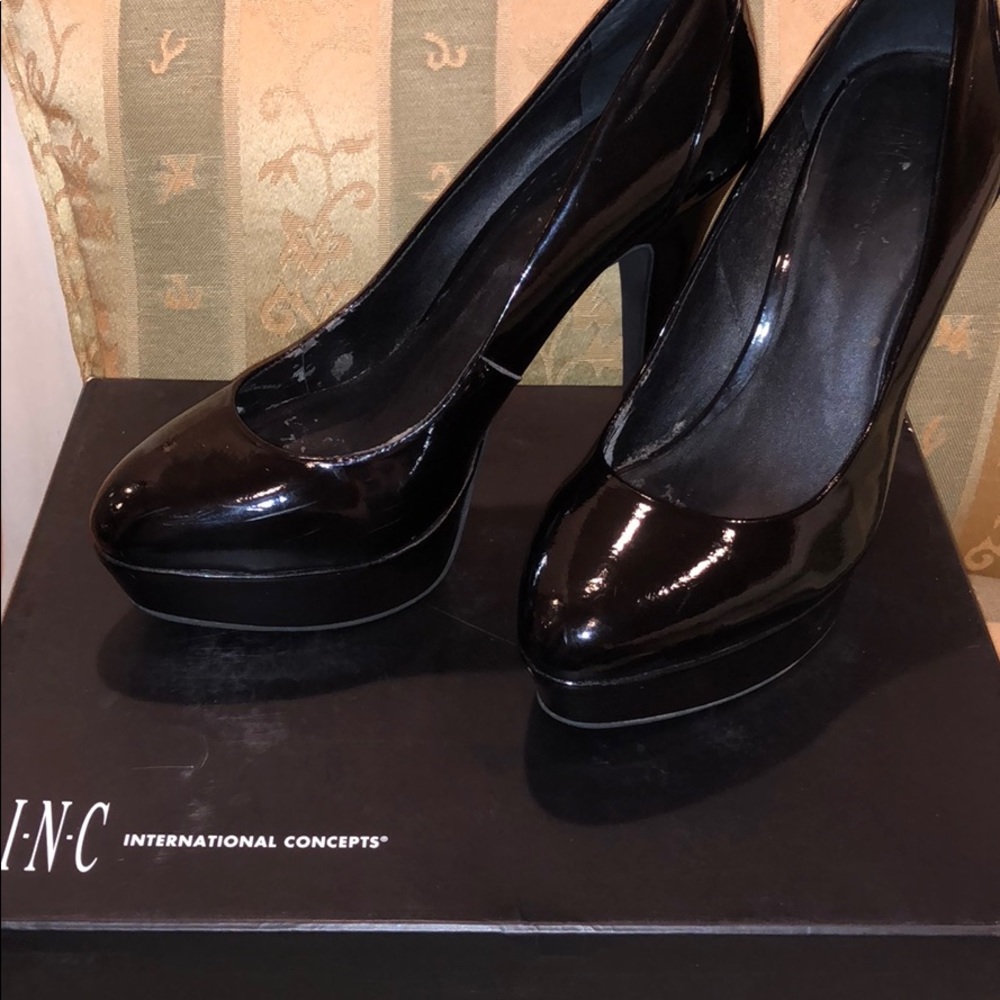 I.N.C Black Pumps